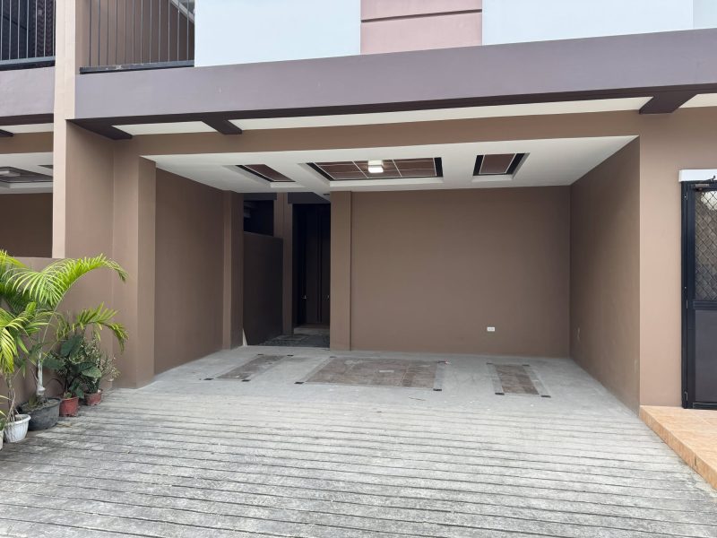 Elegant House and Lot Single Attached Fully Furnished Ready for Occupancy in South City Homes Minglanilla
